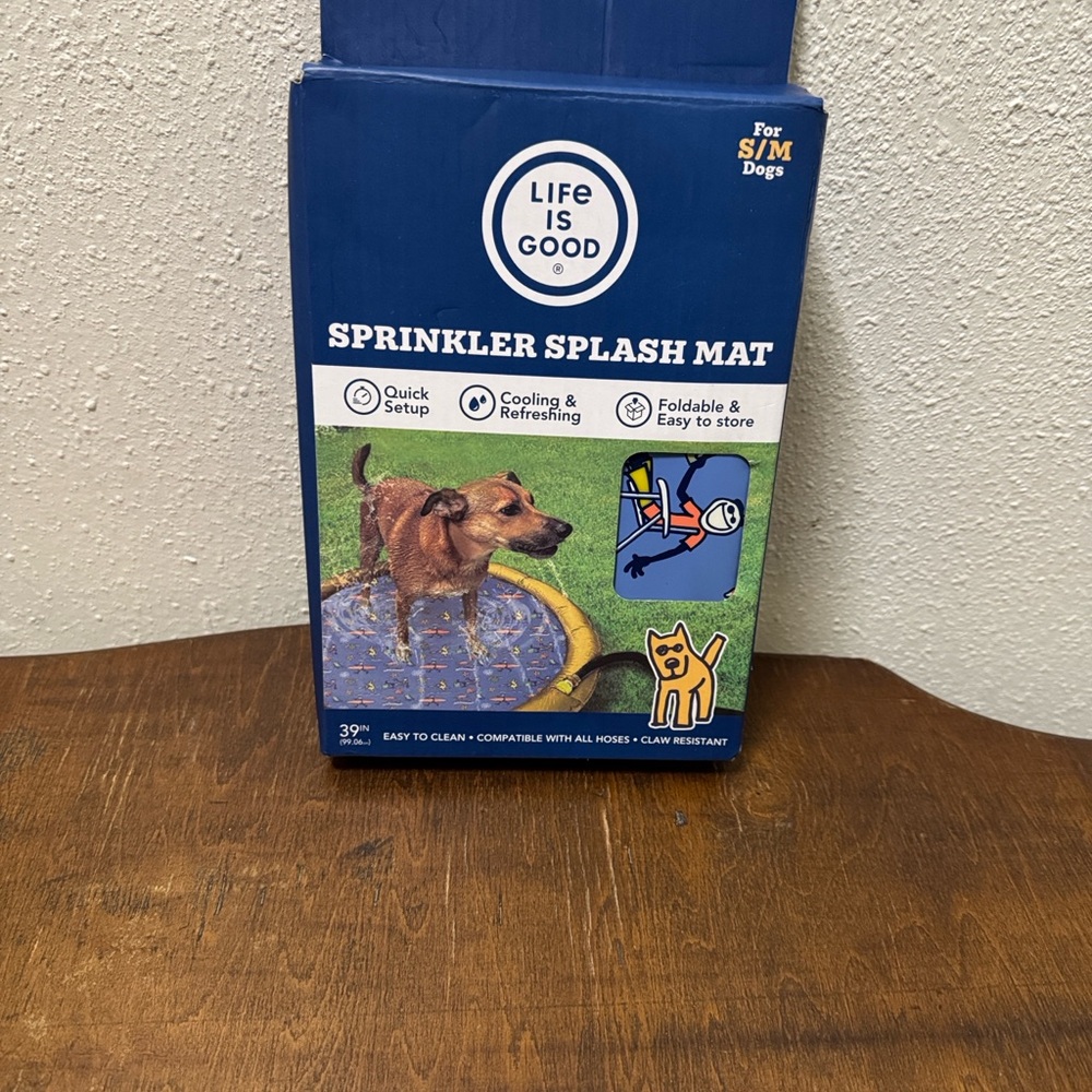 LIFE IS GOOD, pet SPLASH MAT, s/m dogs, NEW, 39",